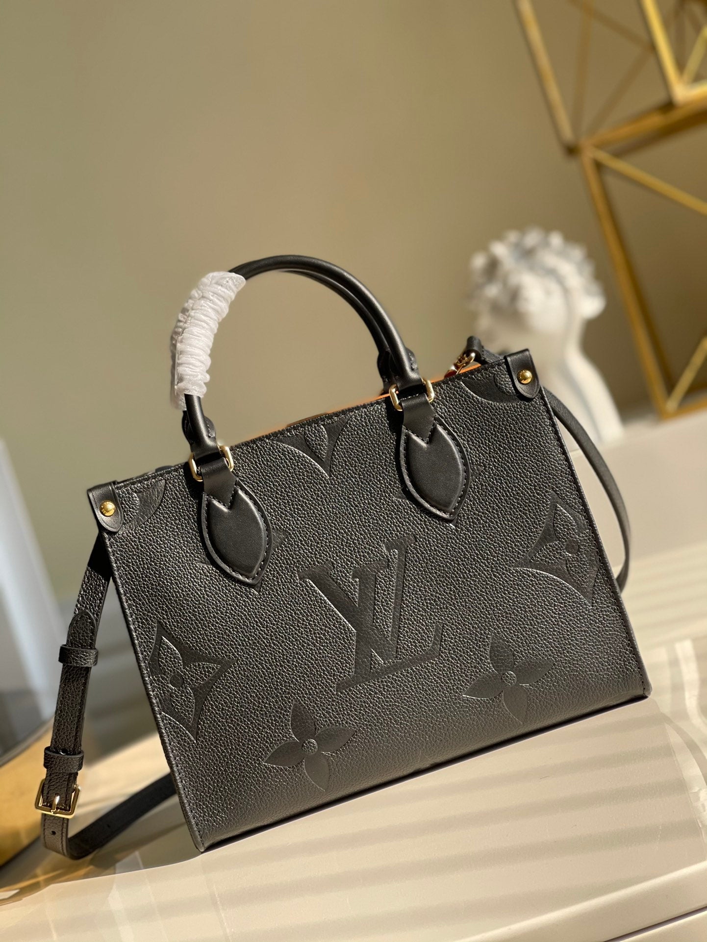Top Quality OnTheGo PM Tote Bag Monogram Empreinte Black For Women, Womens Handbags, Shoulder And Crossbody Bags 9.8in/25cm Top Quality M45653