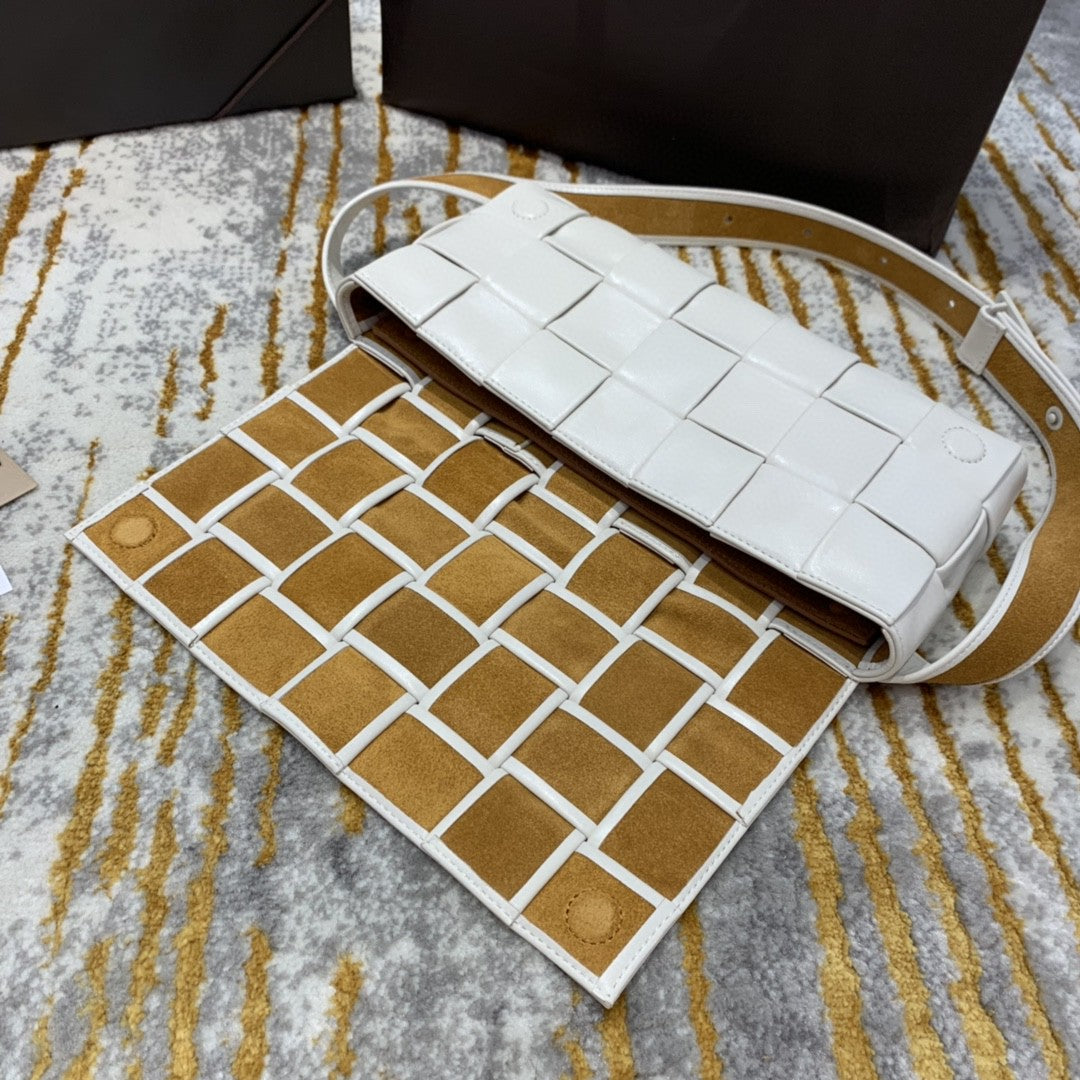 Top Quality Brick Cassette Bag For Women 11in/28cm In White