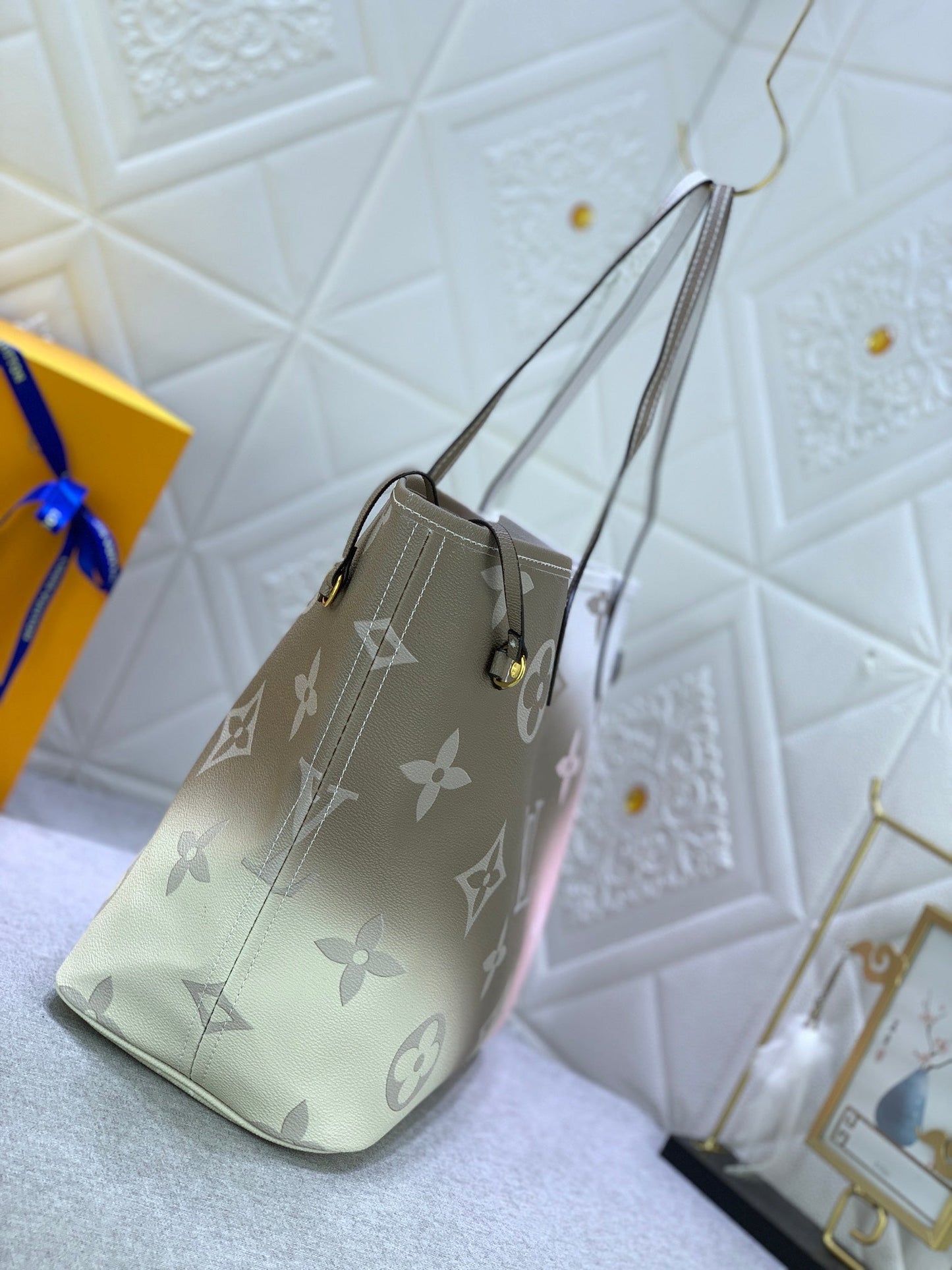 EN - New 1:1 rep Bag LUV 650