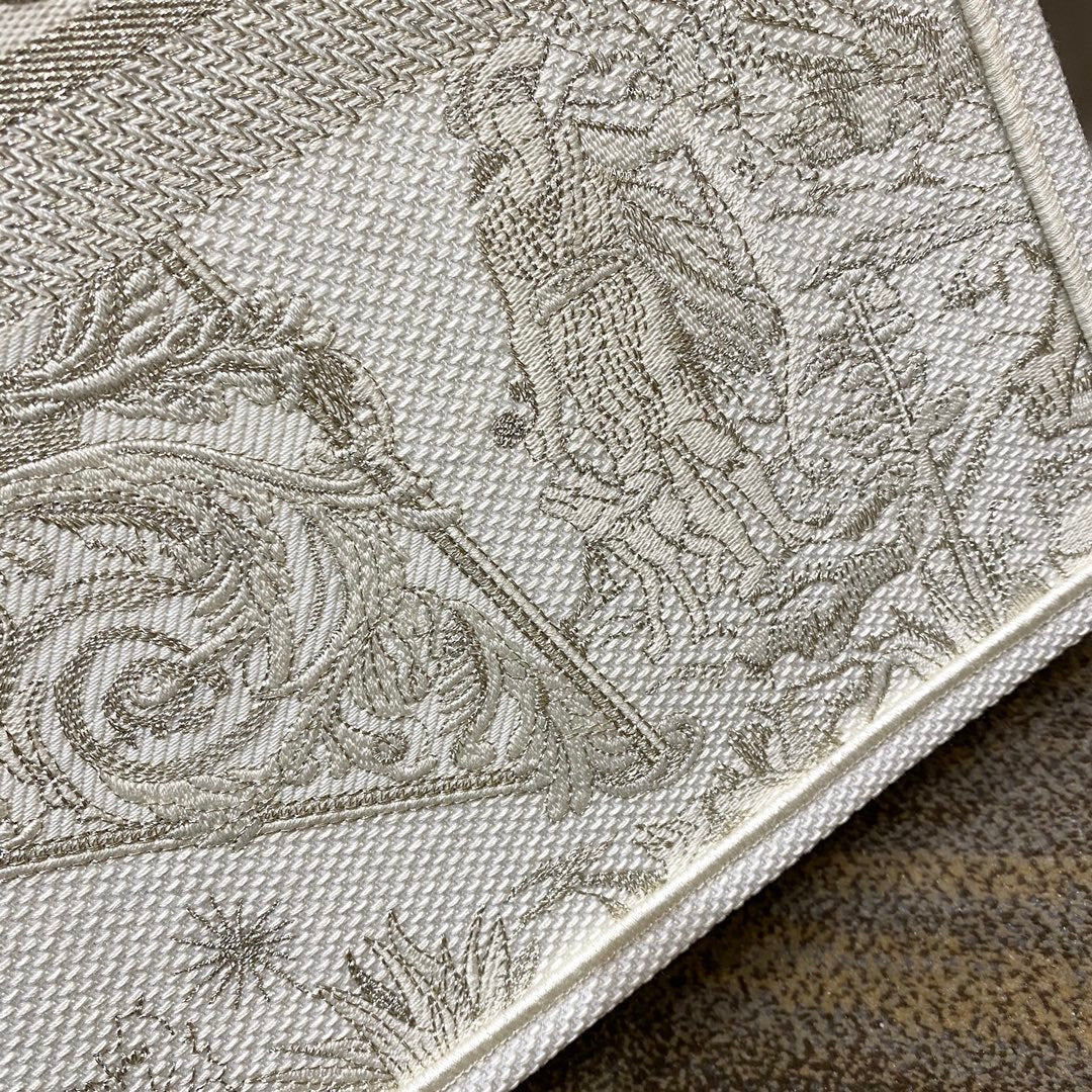 Top Quality Large Book Tote Gold-Tone Around The World Stella Embroidery, For Women Womens Handbags, 42cm CD M1286ZTQL_M01E