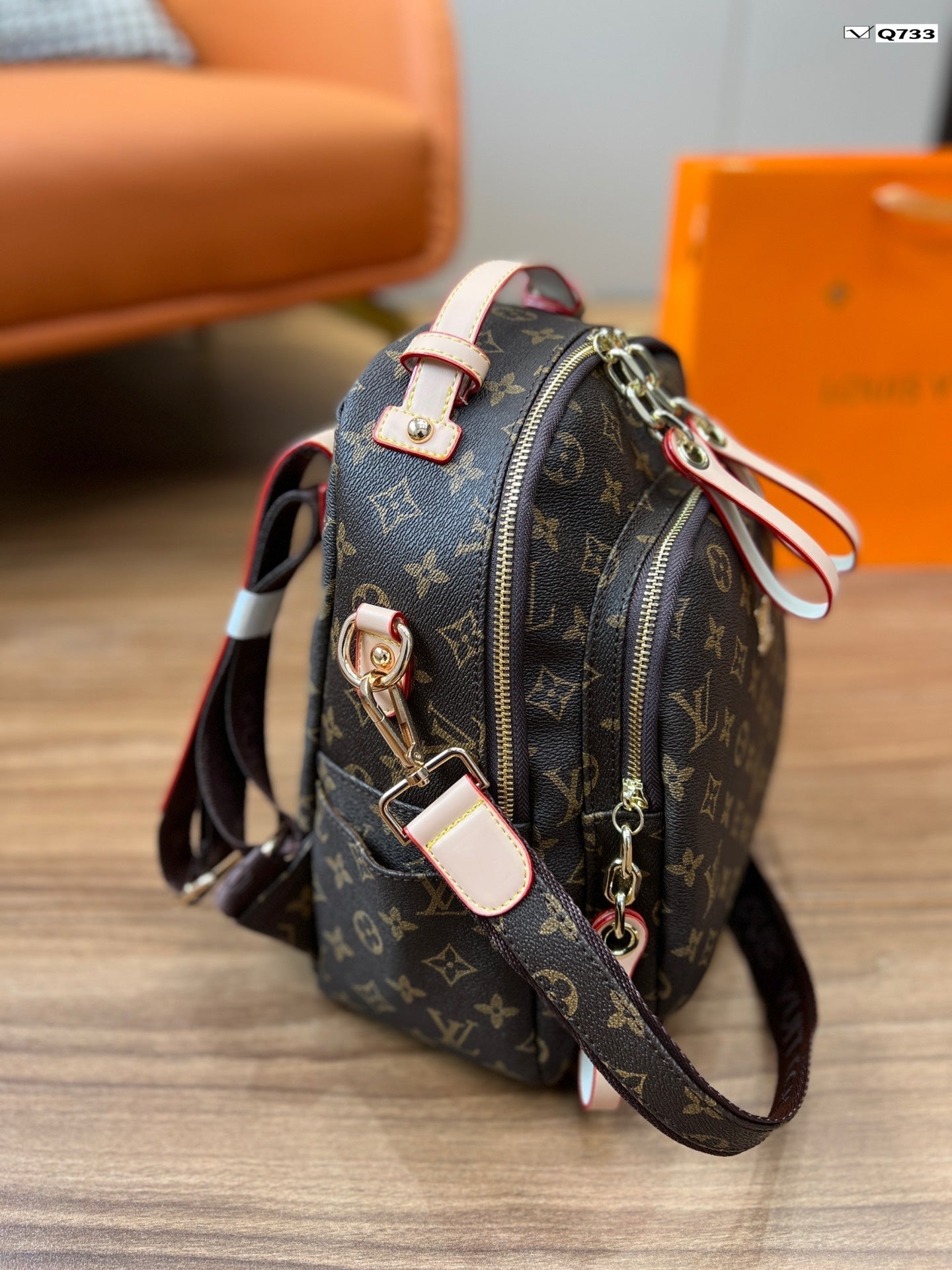 EN - New 1:1 rep Lux Bags LUV 543