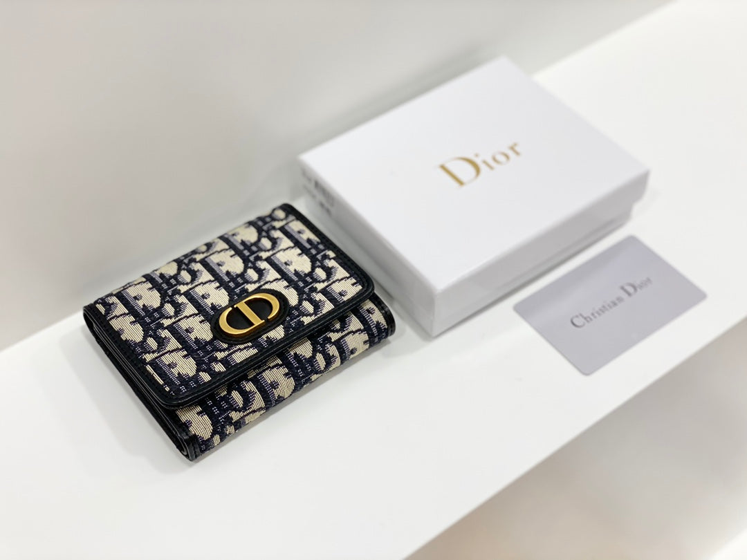 EN - New 1:1 rep  Wallet DIR 004
