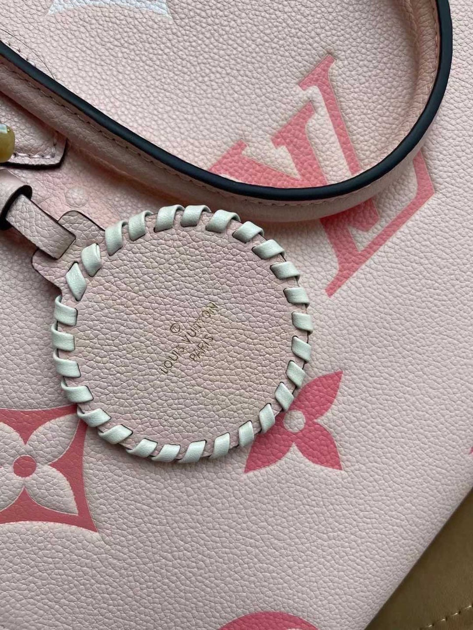 Top Quality OnTheGo MM Monogram Empreinte Cream For Women 34cm Top Quality M45717
