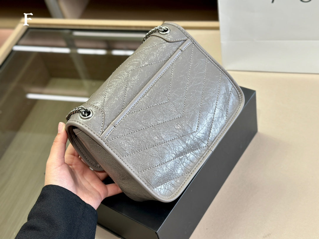 EN - New 1:1 rep  Bags SLY 373