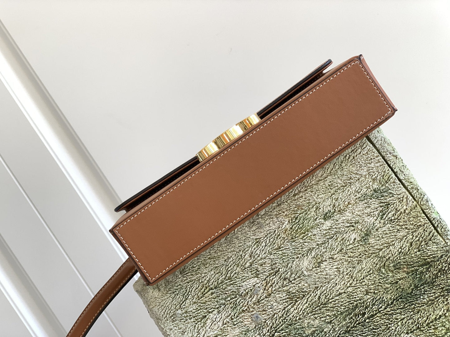 Top Quality Box Triomphe Bag Brown For Women 9in/22cm 199993BFN.04LU