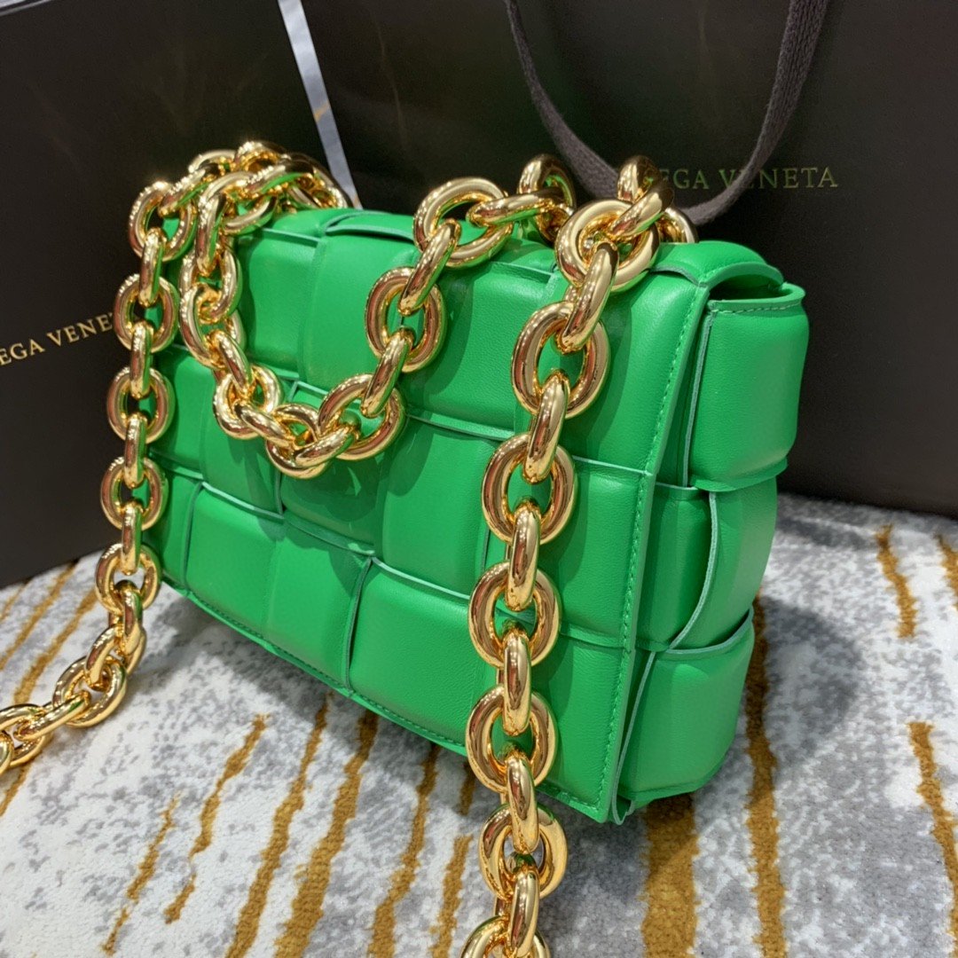Top Quality Chain Cassette Bag For Women 10.2in/26cm In Green 631421VBWZ03722