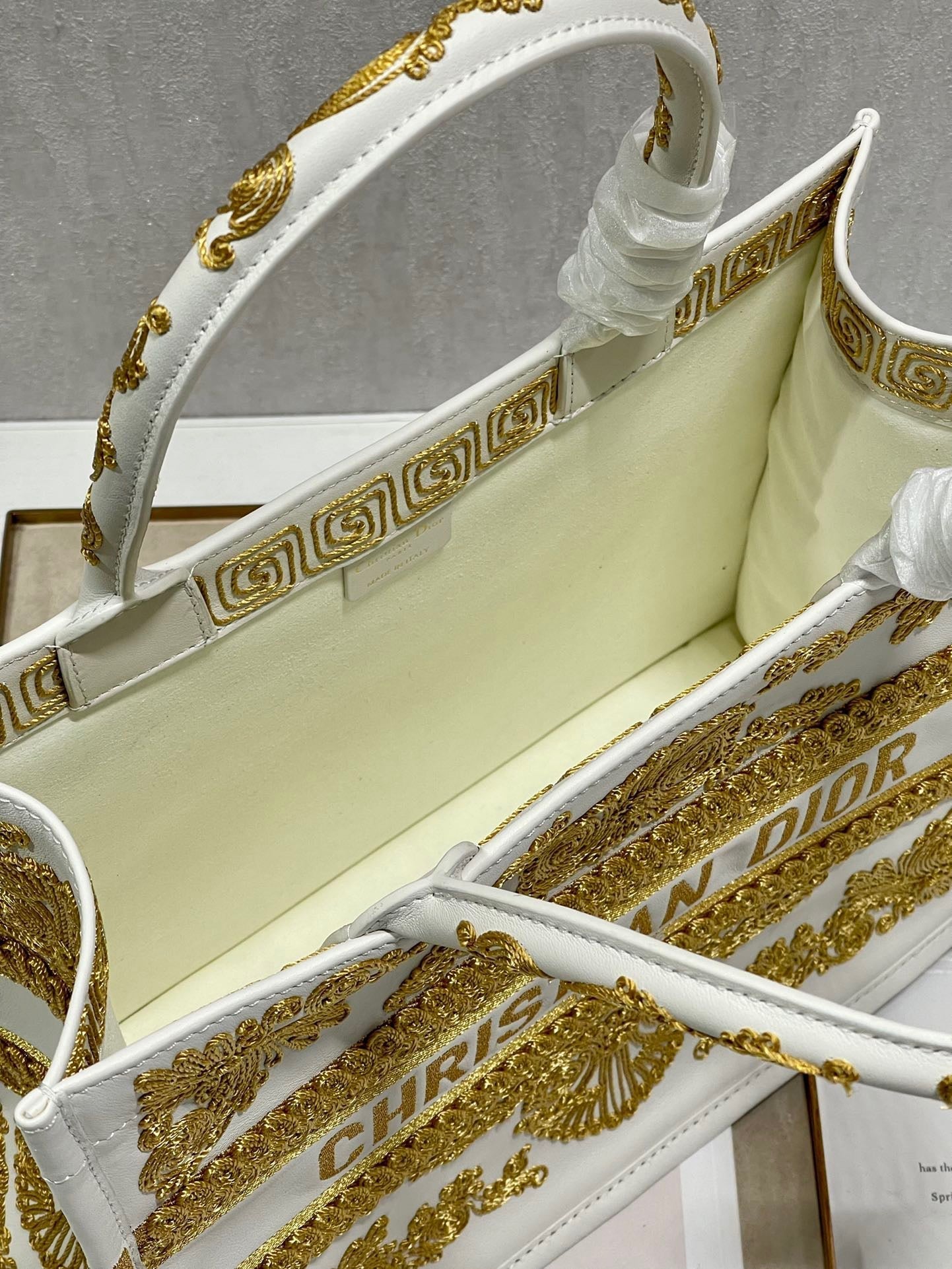 Top Quality MeTop Qualityum Book Tote Gold And White, For Women, Womens Handbags 14in/36cm CD