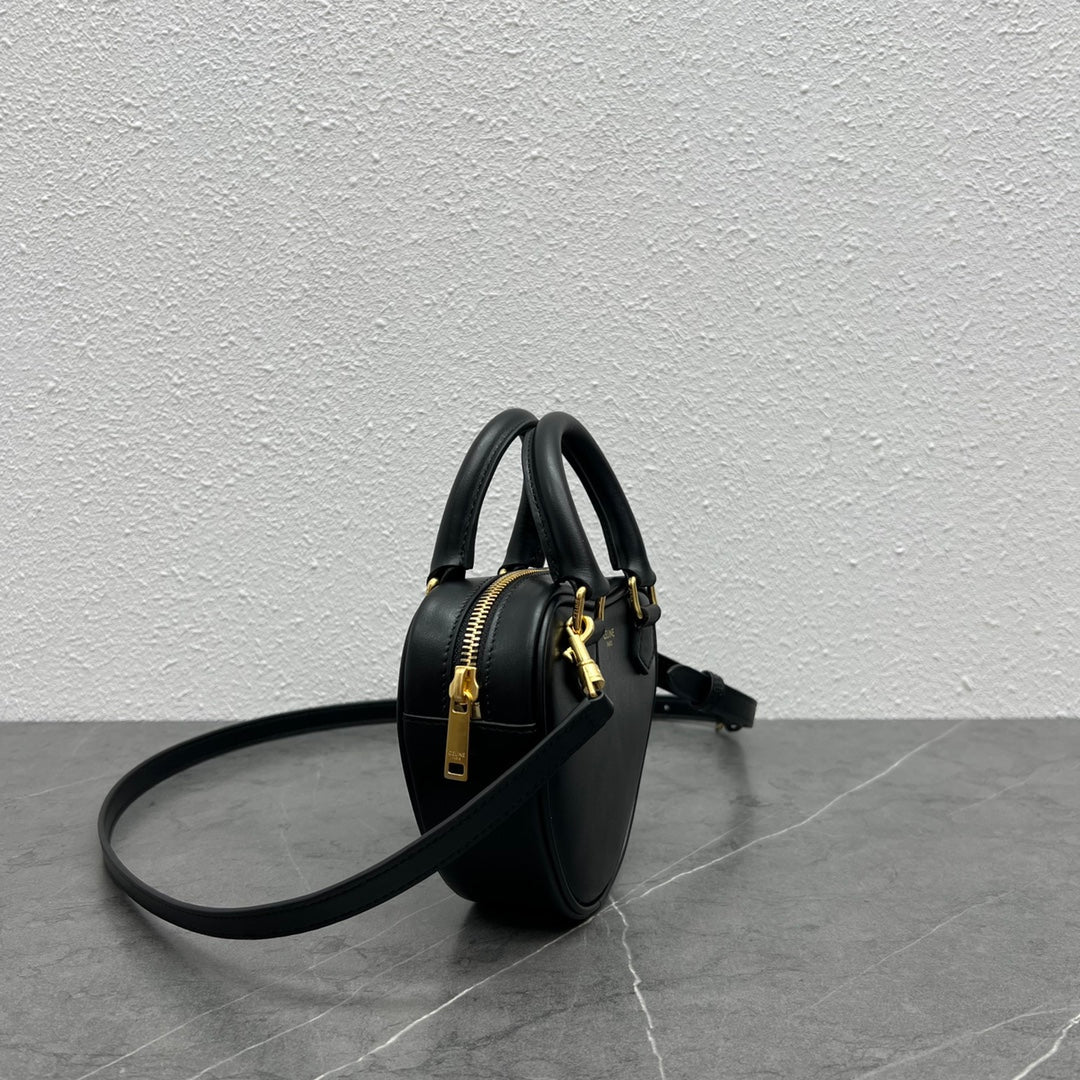 Top Quality MeTop Qualityum Heart Bag Black For Women 6in/14.5cm 