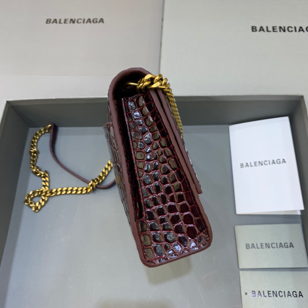 Top Quality Hourglass Wallet On Chain in Dark Red, For Women,  Bags 9in/23cm