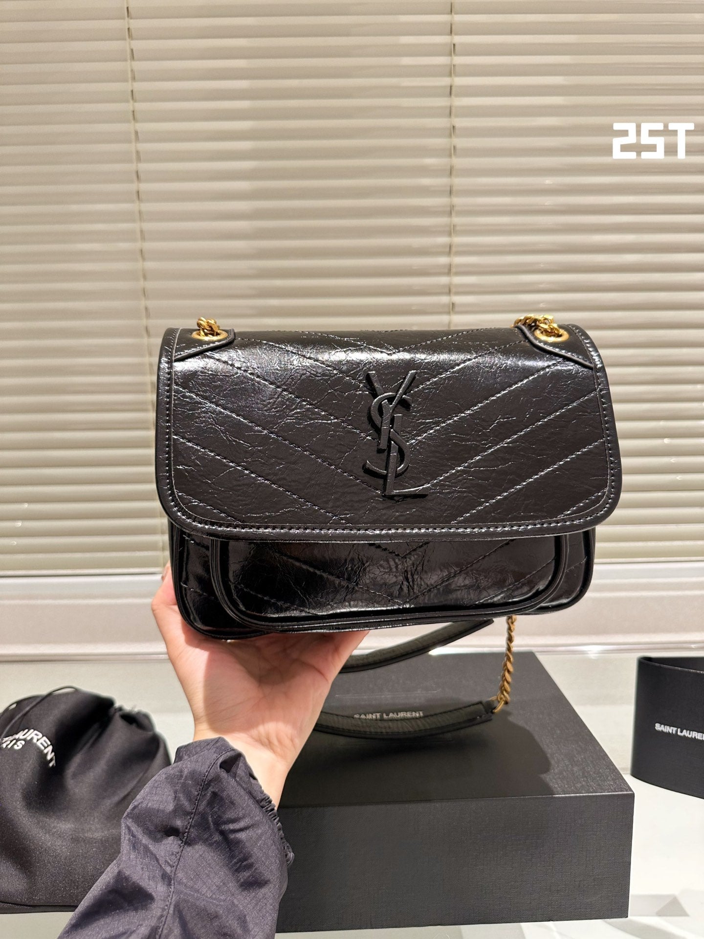 EN - New 1:1 rep  Bags SLY 329