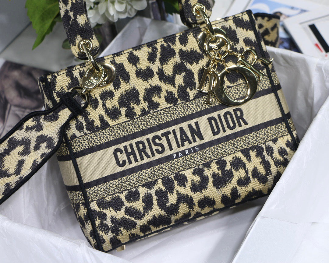 Top Quality MeTop Qualityum Lady D-Lite Bag Black Gold, For Women, Womens Handbags 24cm/9.5in CD M0565ORTop Quality_M918