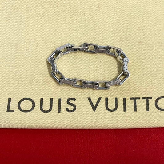 LOUIS VUITTON bracelet metal Silver Monogram Collier Chain Bracelet Women