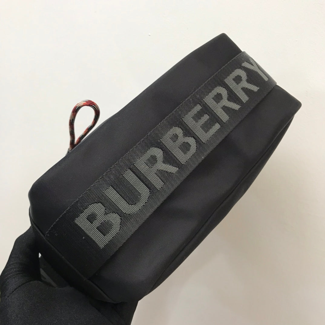 Top Quality Logo Detail Nylon Crossbody Bag Black For Men, Bags 8.7in/22cm
