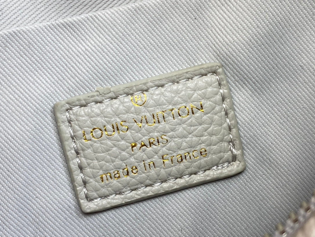 EN - New 1:1 rep Bag LUV 627
