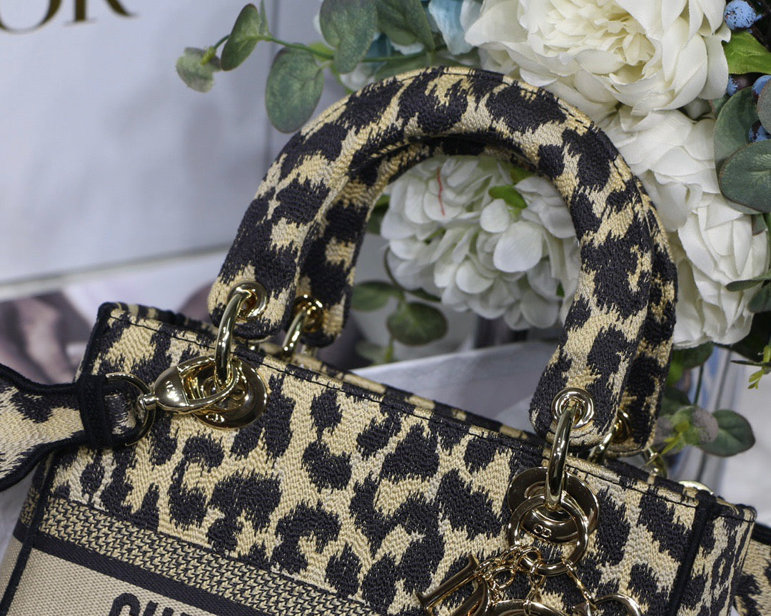 Top Quality MeTop Qualityum Lady D-Lite Bag Black Gold, For Women, Womens Handbags 24cm/9.5in CD M0565ORTop Quality_M918