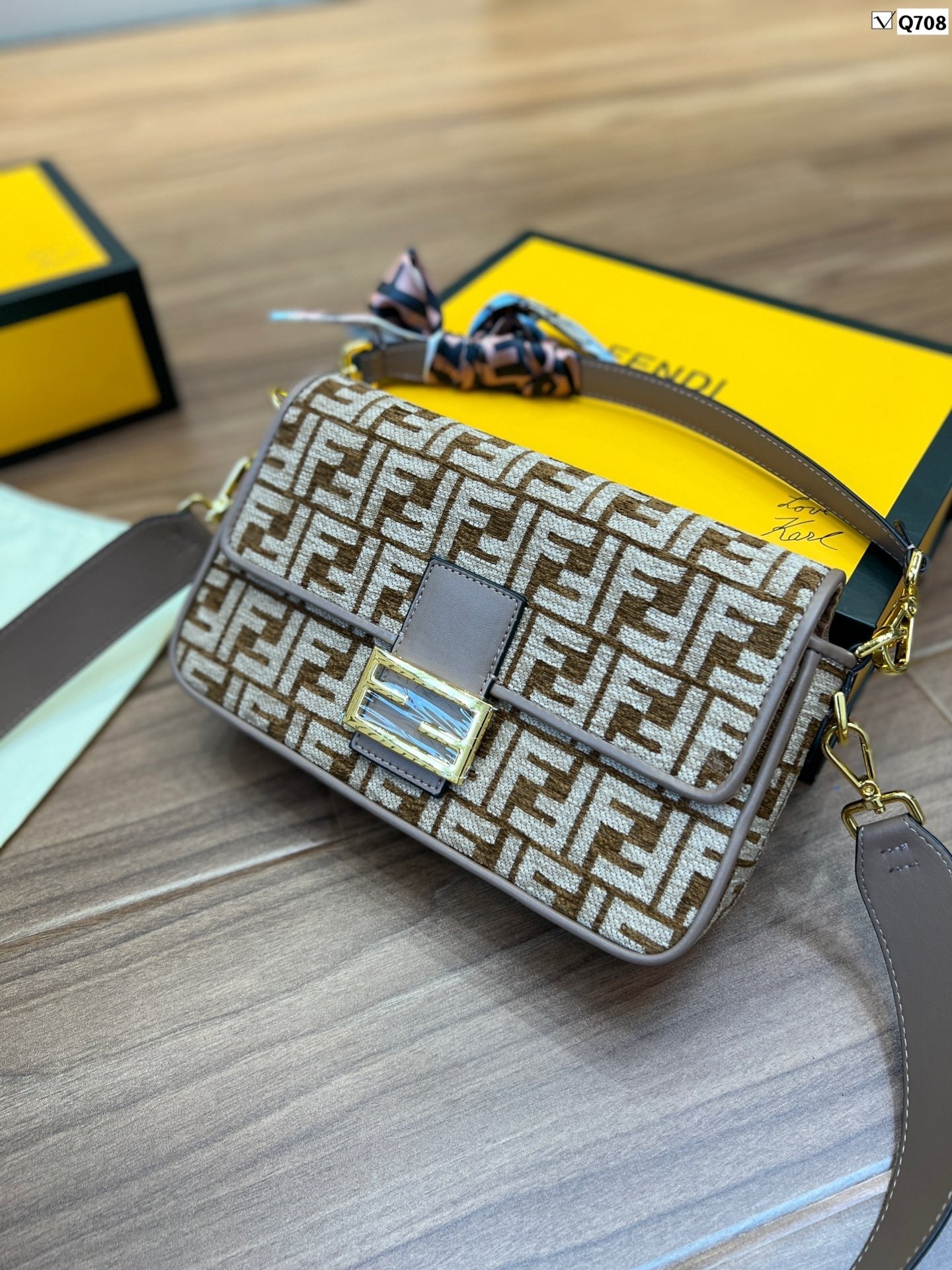 EN - New 1:1 rep Lux Bags FEI 267