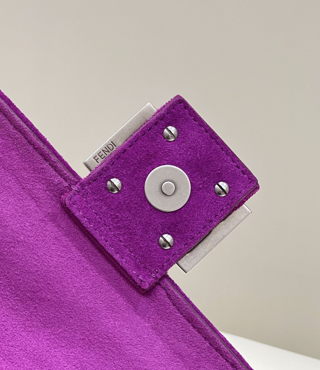 Top QualityTop Quality Baguette Chain Midi Purple FF Fabric Bag For Woman 14.5cm/6in 8BR793AHW5F1GEH