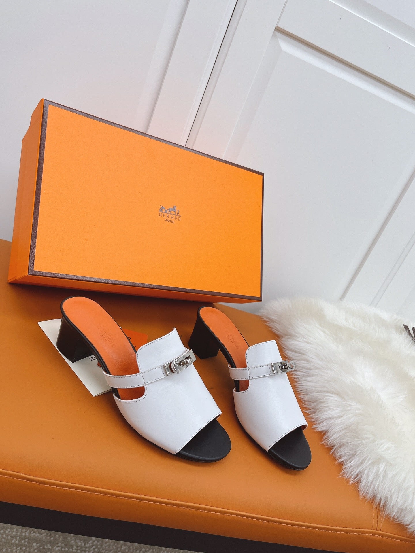New 1:1 rep HM HIGH HEELS 023
