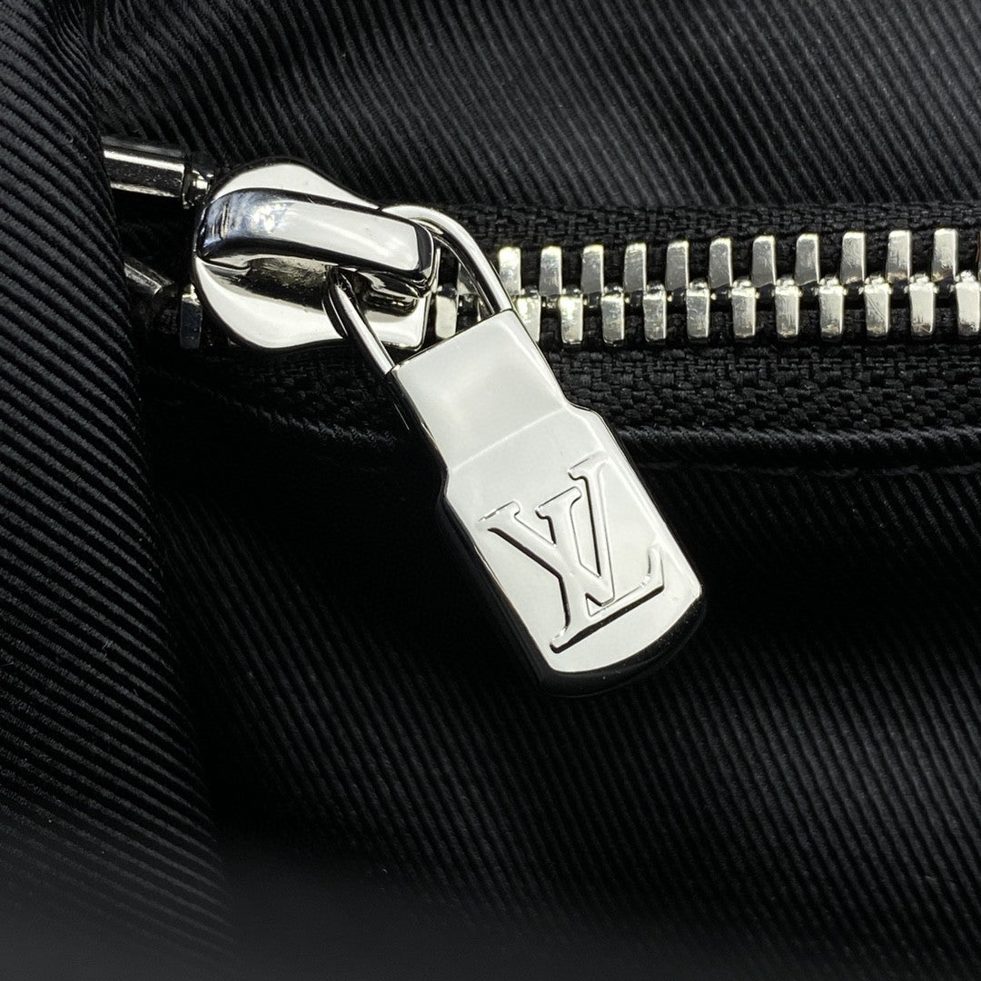 Top Quality New Flap Messenger Bag Taiga Grey For Men, Bags, Shoulder And Crossbody Bags 11.1in/28.3cm Top Quality