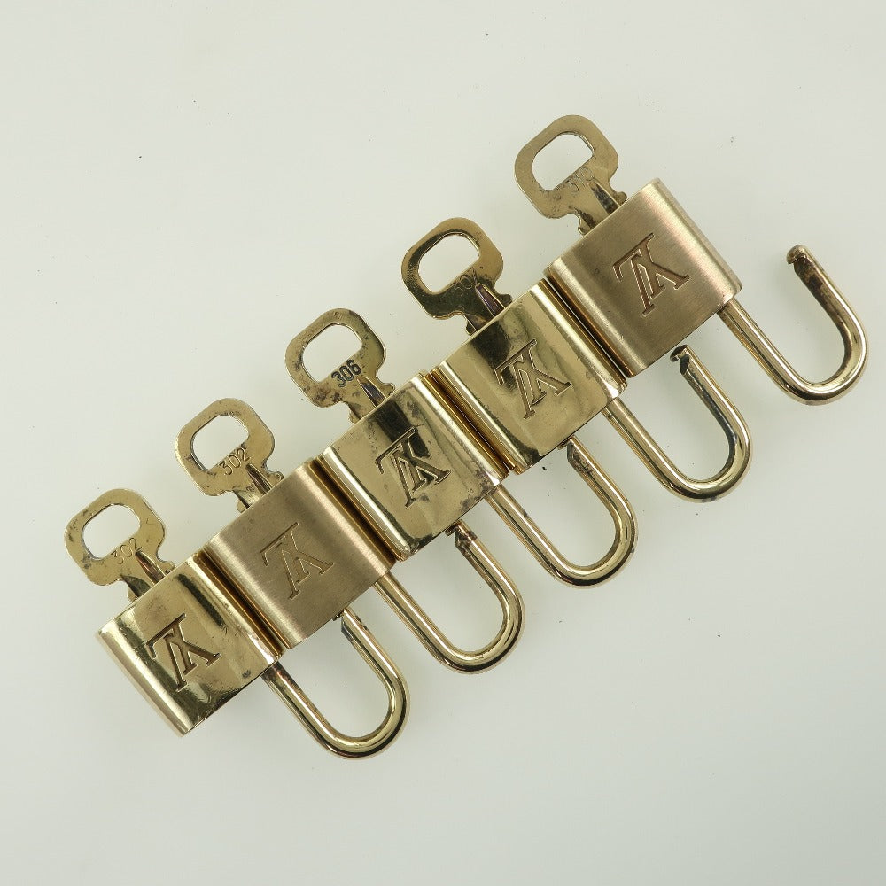 LOUIS VUITTON Cadena brass gold 10 pieces set Padlock & key mens(Unisex)  d