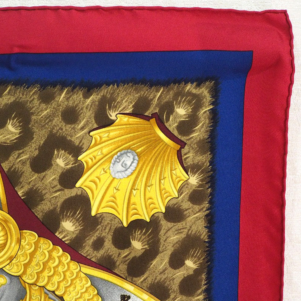 HERMES scarf silk Red A faceless helmet CASQUES et PLUMETS Carre90 Women  d