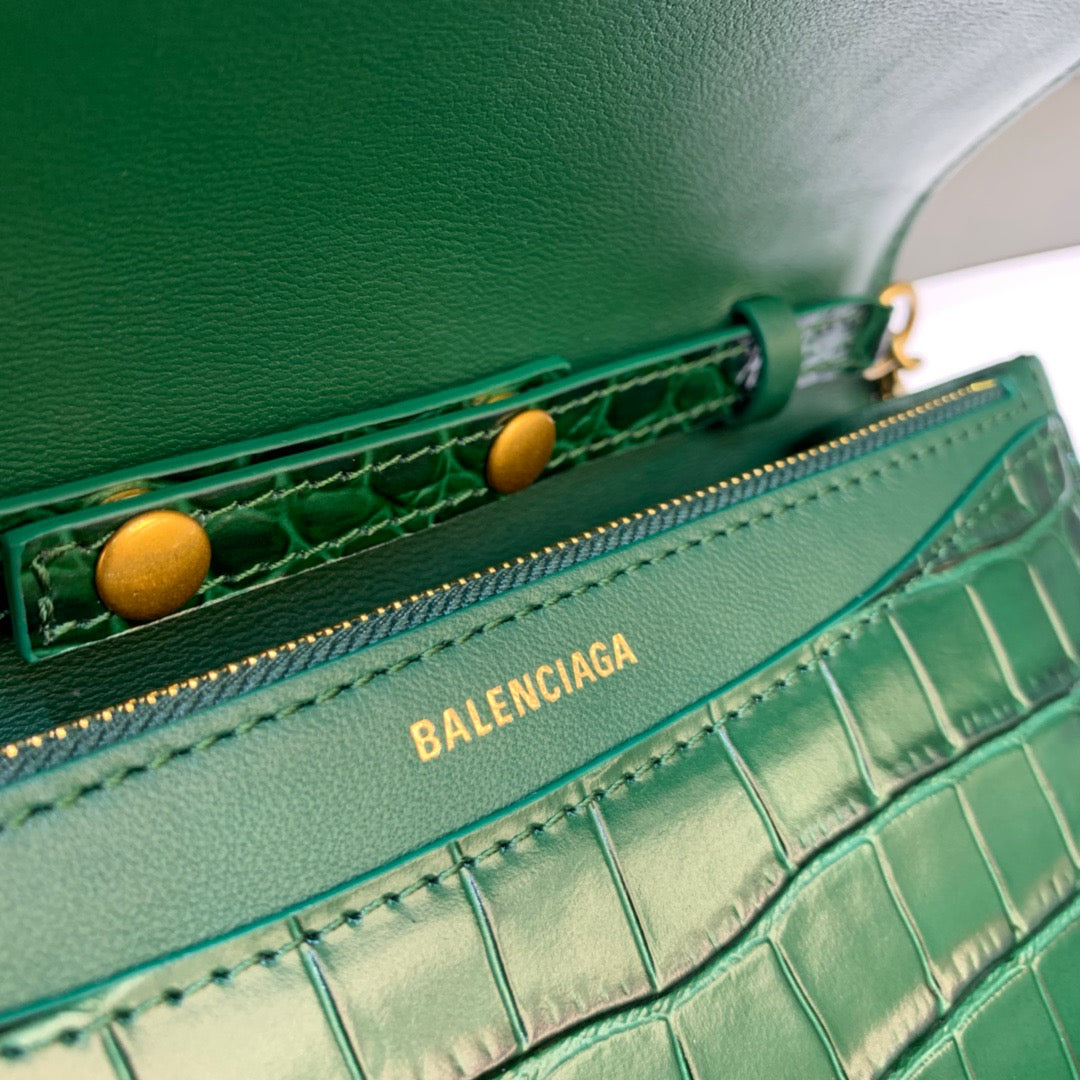 Top Quality Croc Embossed Patent B Bag With Chain In Green, For Women,  Bags 7.9in/20cm