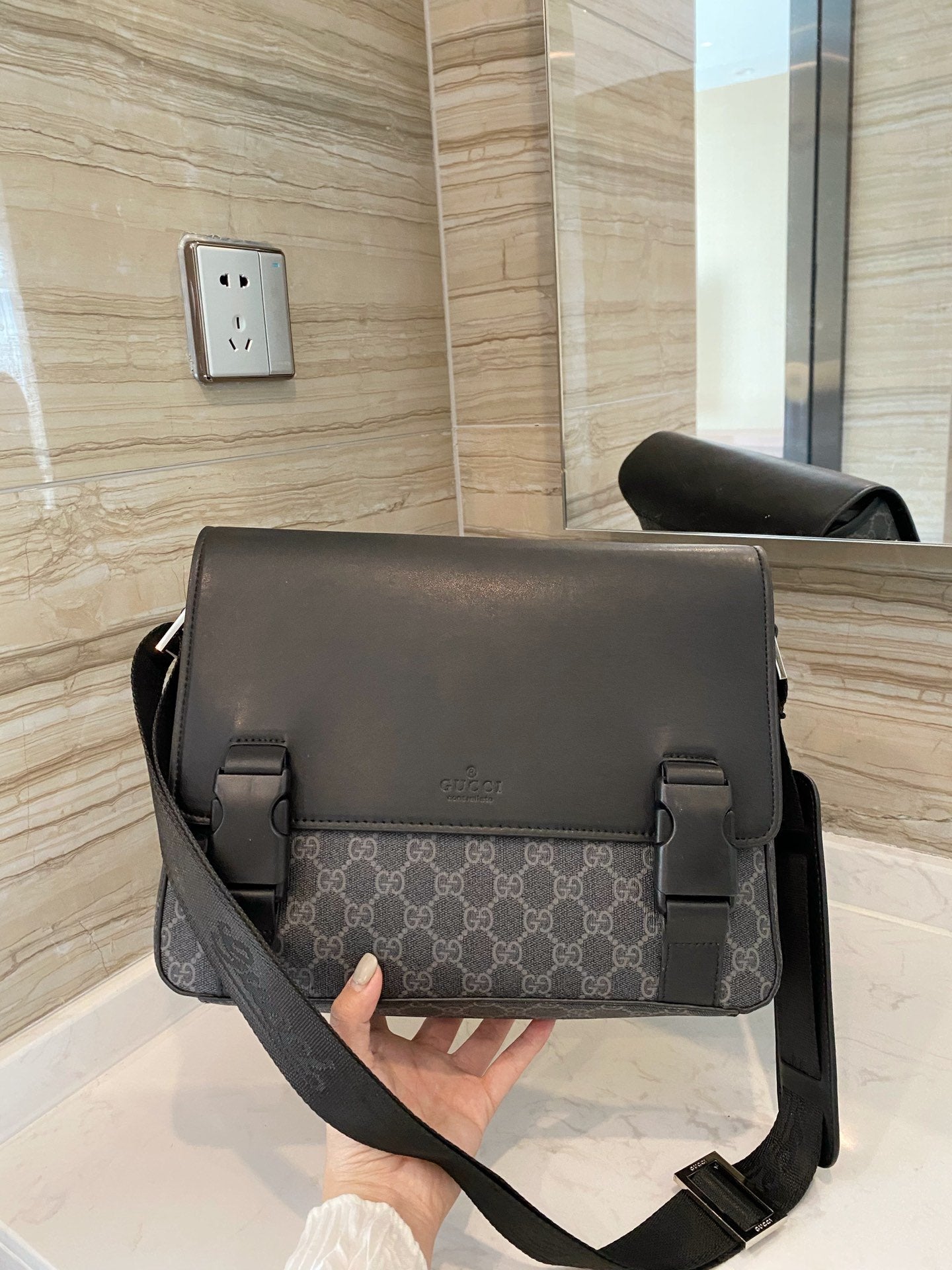 EN - New 1:1 rep  Bags GCI 214