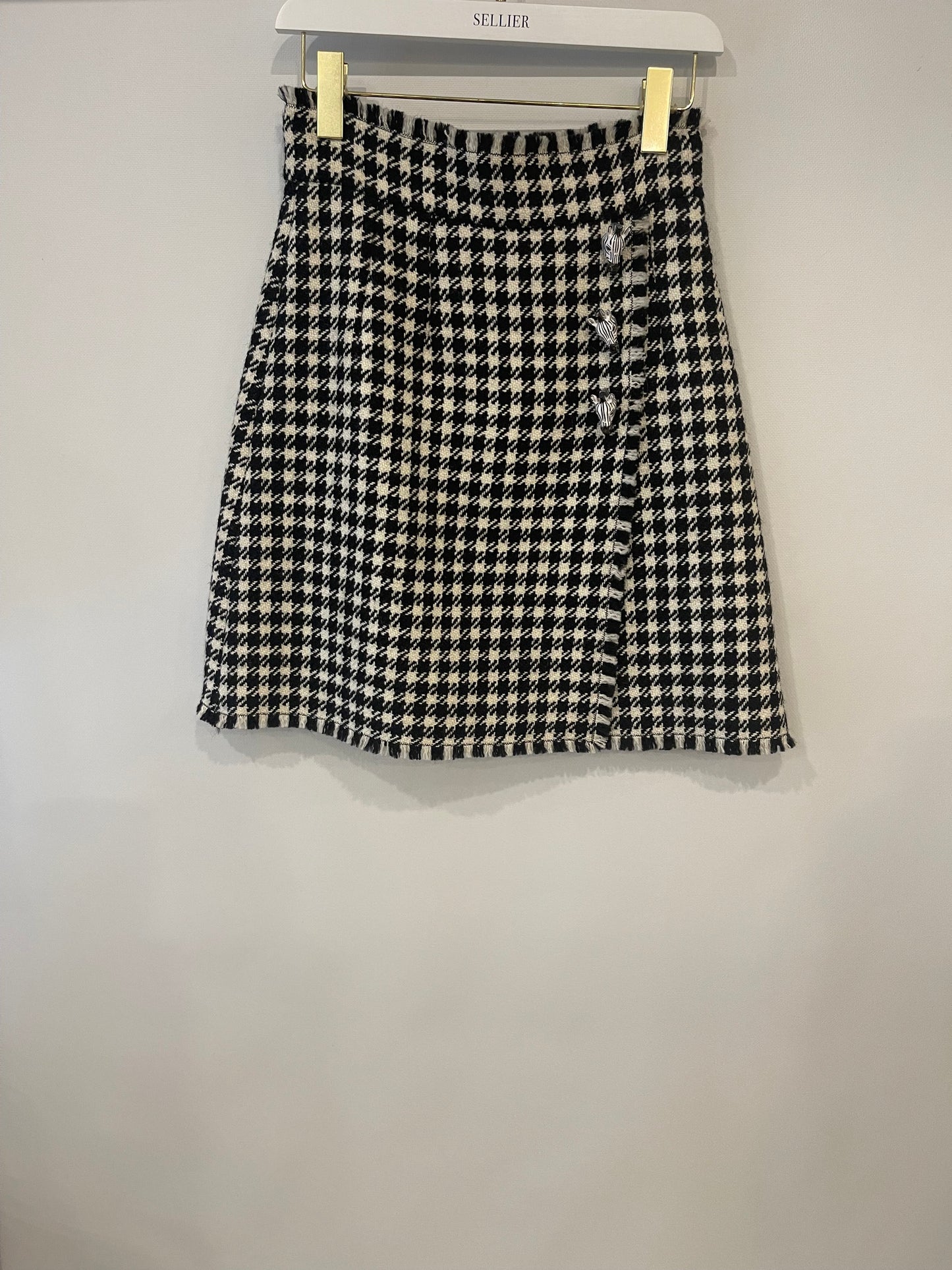 Dolce & Gabbana Black & White Wool Houndstooth Mini Skirt with Zebra AppliquŽ Size IT 38 (UK 6)