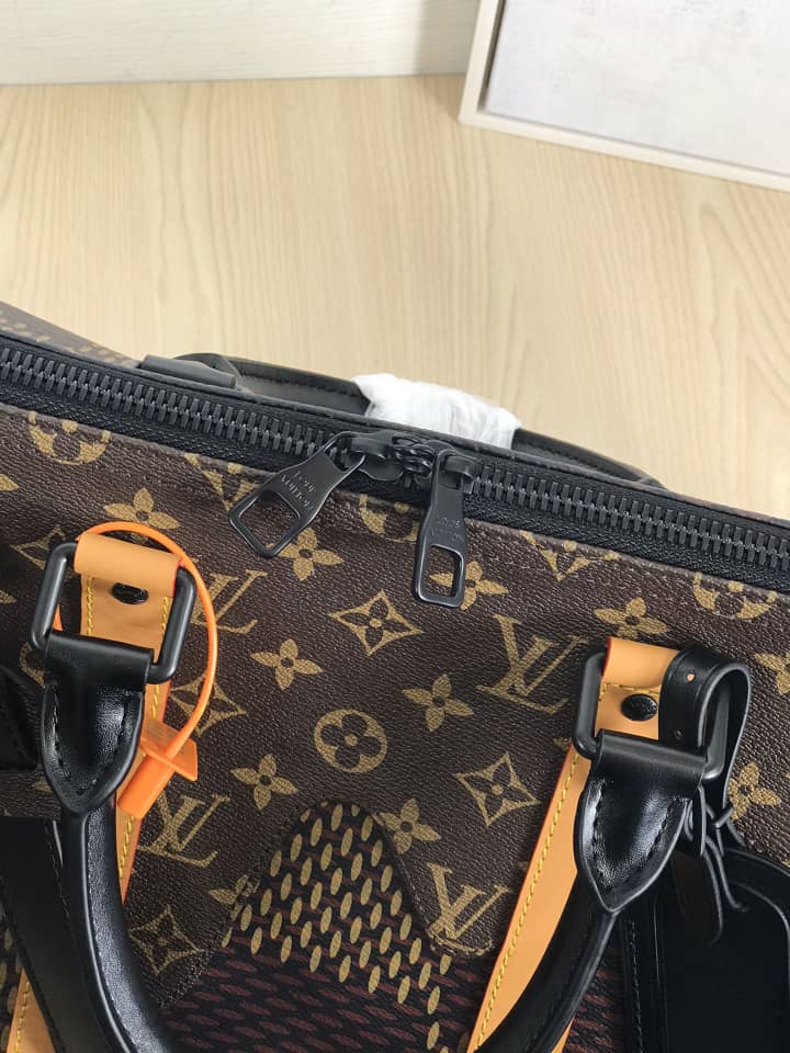 EN - New 1:1 rep  Bags LUV 522