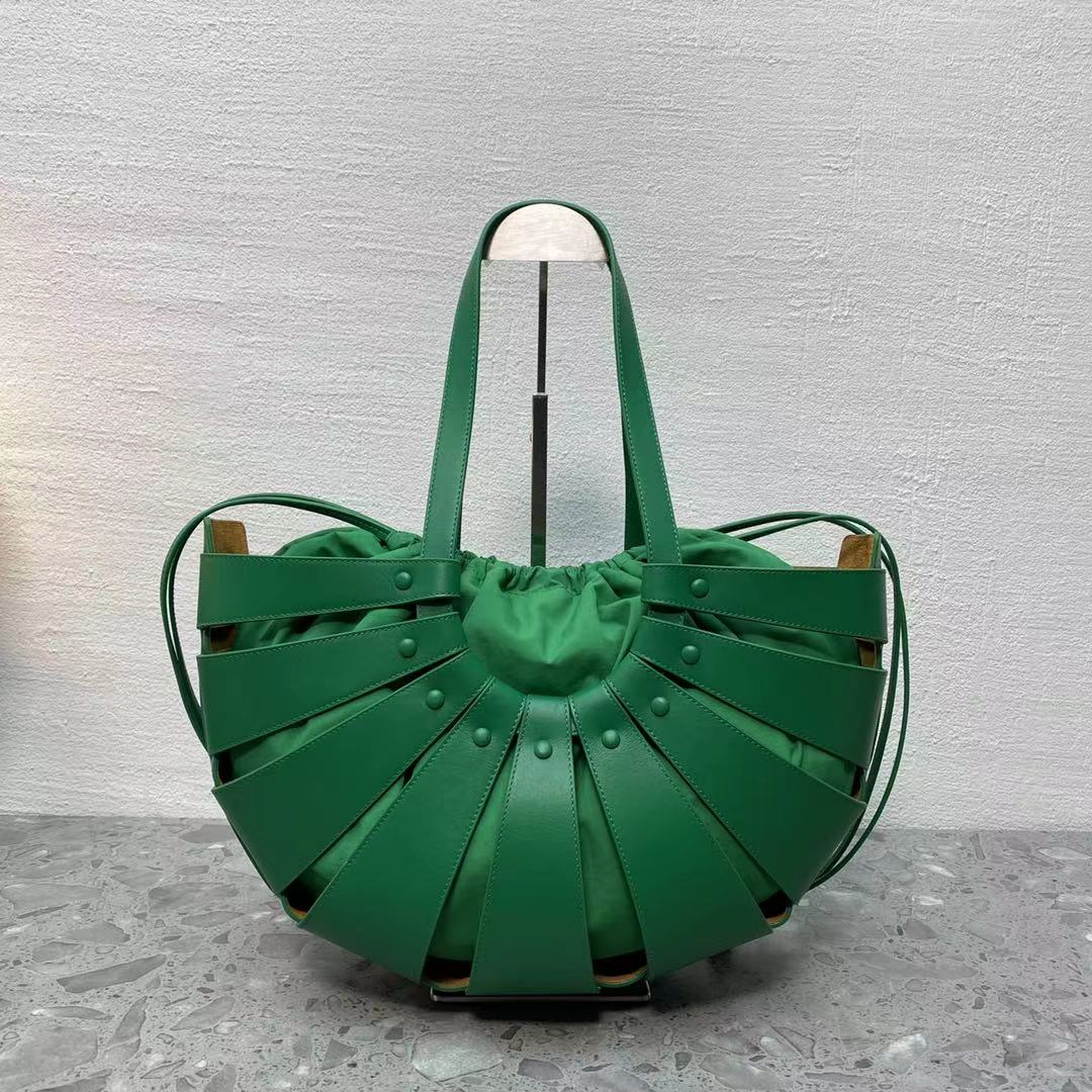 Top Quality MeTop Qualityum Shoulder Bag Green, For Women, Women’s Bags 8.6in/22cm