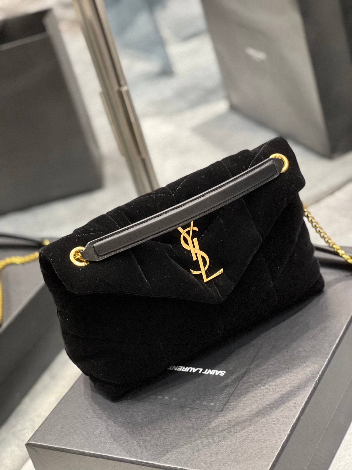 YSSL Puffer Small Chain Bag Black For Women, Women’s Bags 11in/29cm YSL‎
