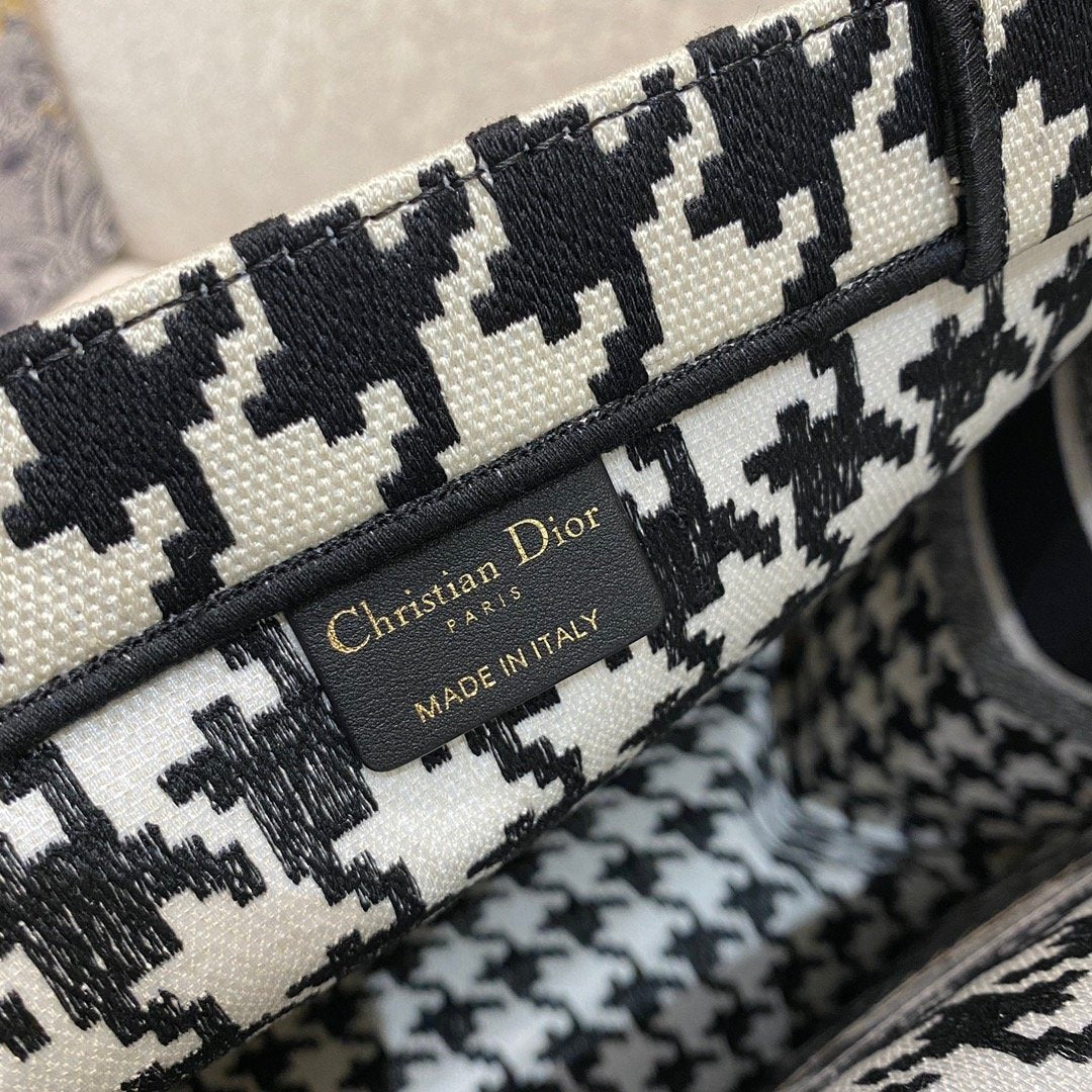 Top Quality Large Book Tote Black Houndstooth Embroidery, Black/White, For Women Womens Handbags, Shoulder Bags, 42cm CD