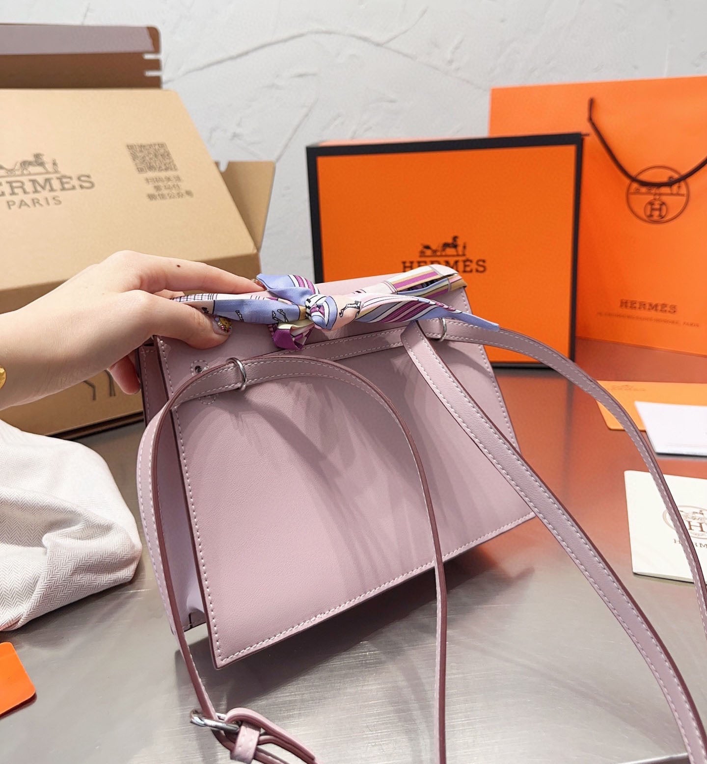 EN - New 1:1 rep  Bags HM 142