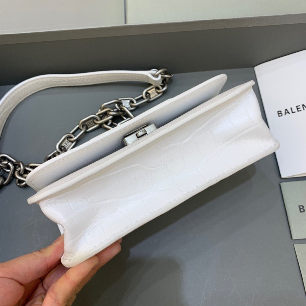 Top Quality Gossip Small On Chain Shoulder Bag White, For Women,  Bags 7.4in/19cm