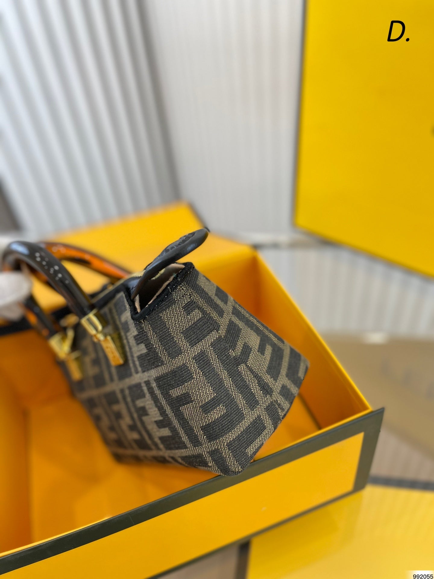 EN - New 1:1 rep Lux Bags FEI 276
