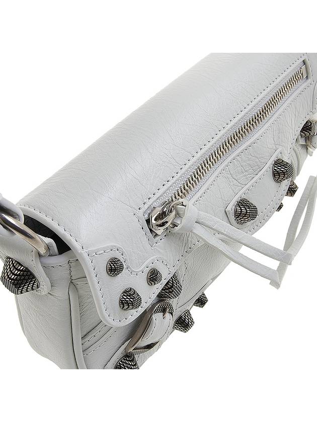 Luxury Balenciaga Trending 2025 Le Cagole XS Shoulder Bag White
