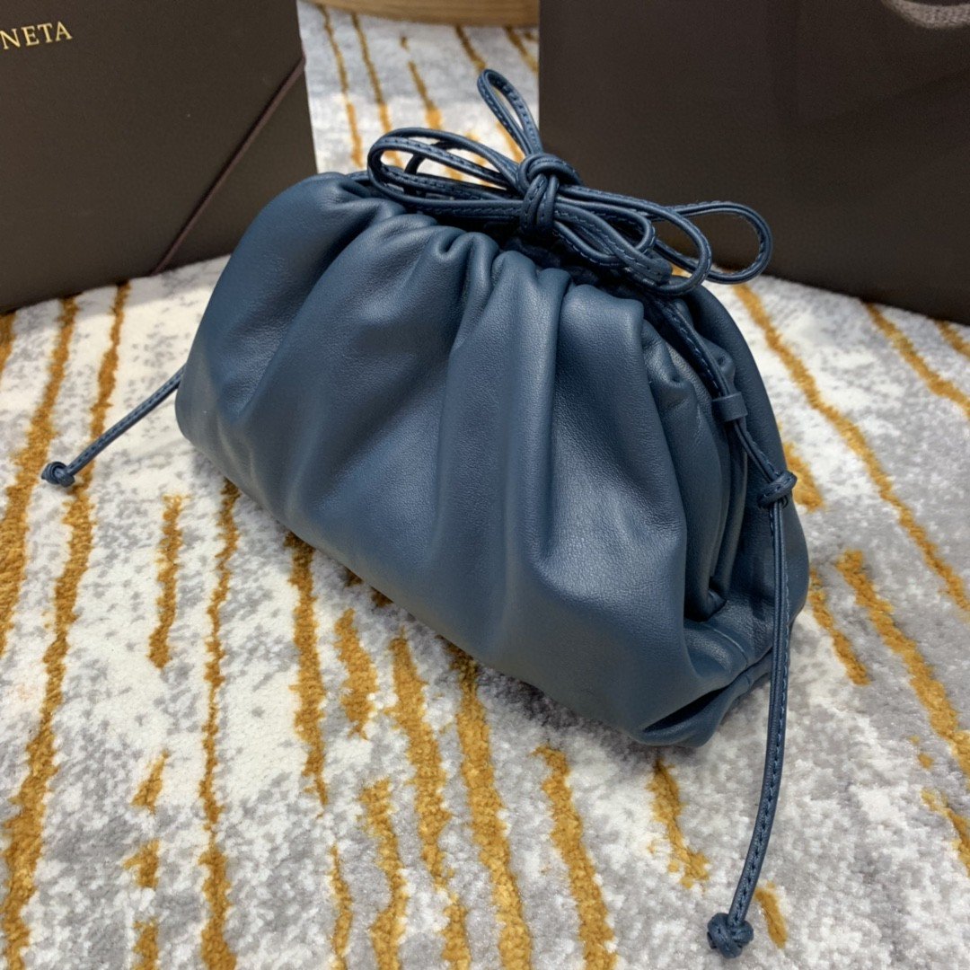 Top Quality Mini Pouch For Women 8.6in/22cm In Blue