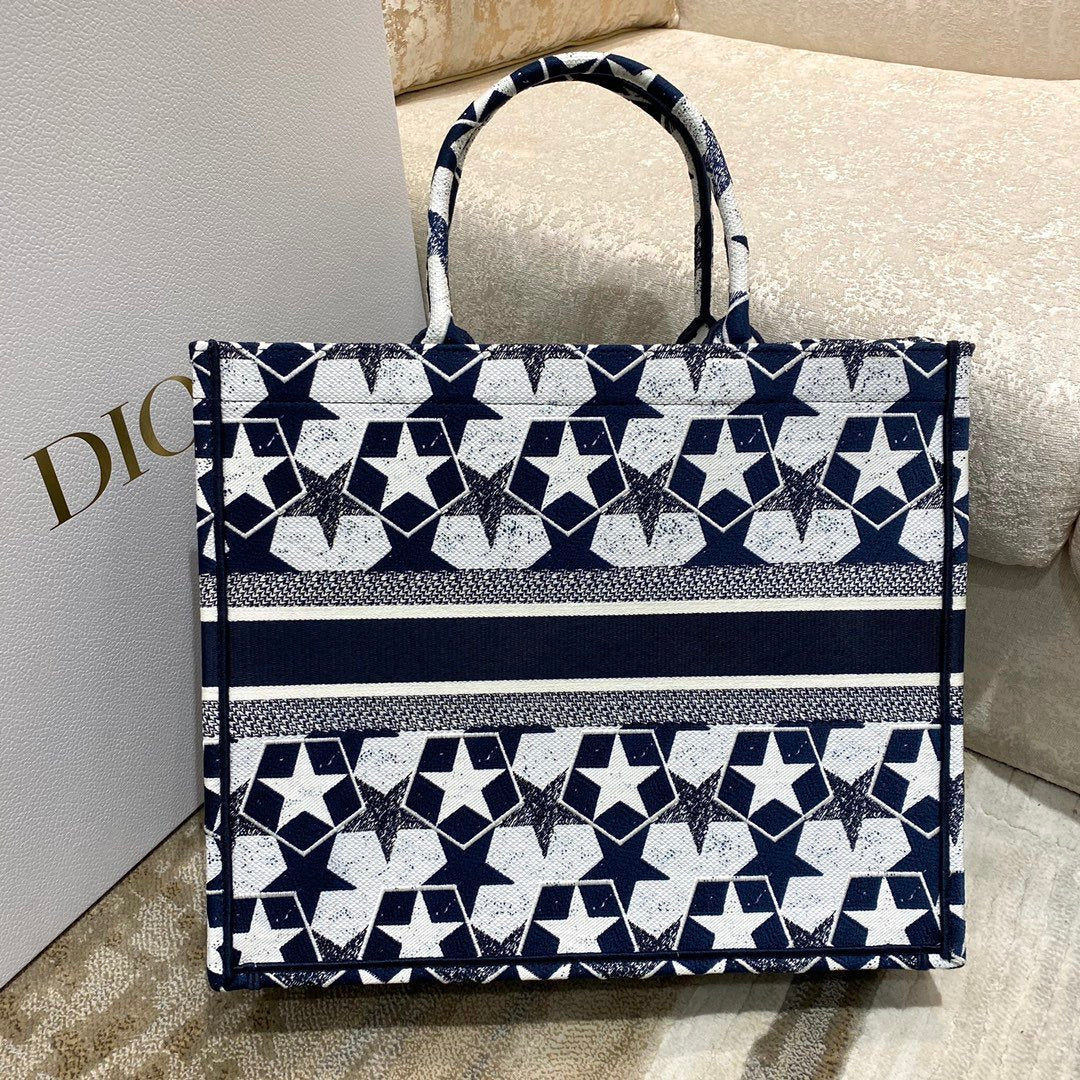 Top Quality Large Book Tote Blue and White Étoile Embroidery, Blue/White, For Women Womens Handbags, 41cm CD M1286ZTQX_M928