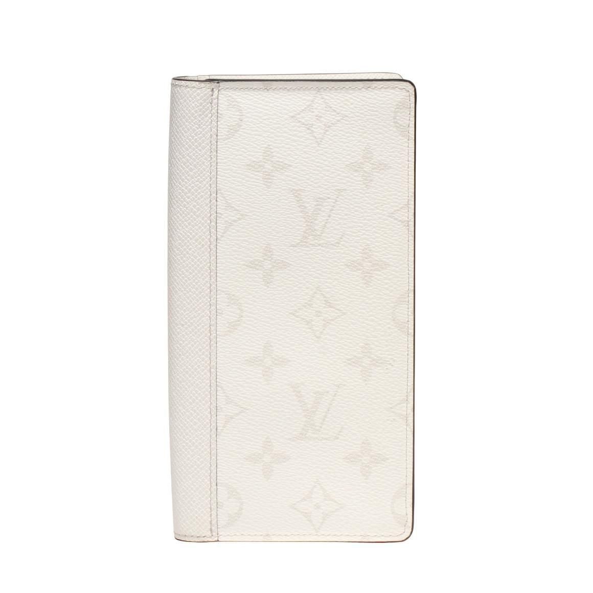 Louis Vuitton Taigarama Portefeuille Bifold Wallet ITDV1RLCMDI8
