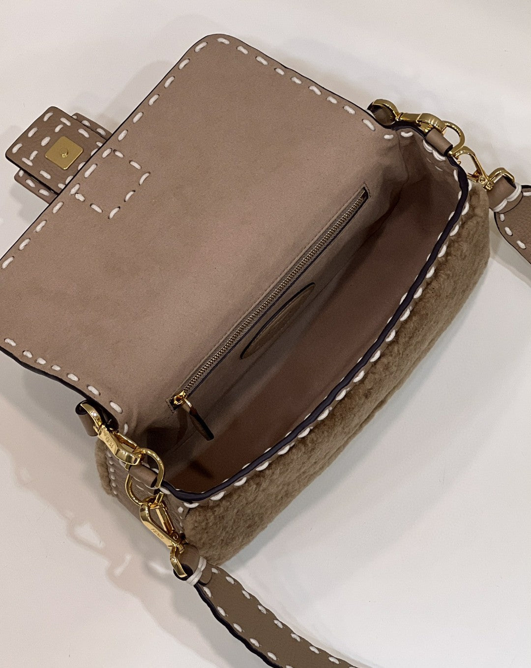 Top QualityTop Quality Baguette Beige Sheepskin Bag For Woman 27cm/10.5in 8BR600AH96F1F7O