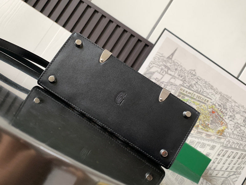 Top Quality - New 1:1 Rep Bags - 057