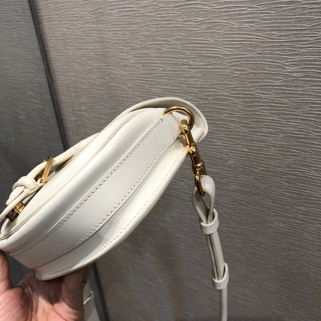 Top Quality Mini Bobby Bag, White , For Women Womens Handbags, Shoulder Bags, Crossbody Bags, 18cm CD