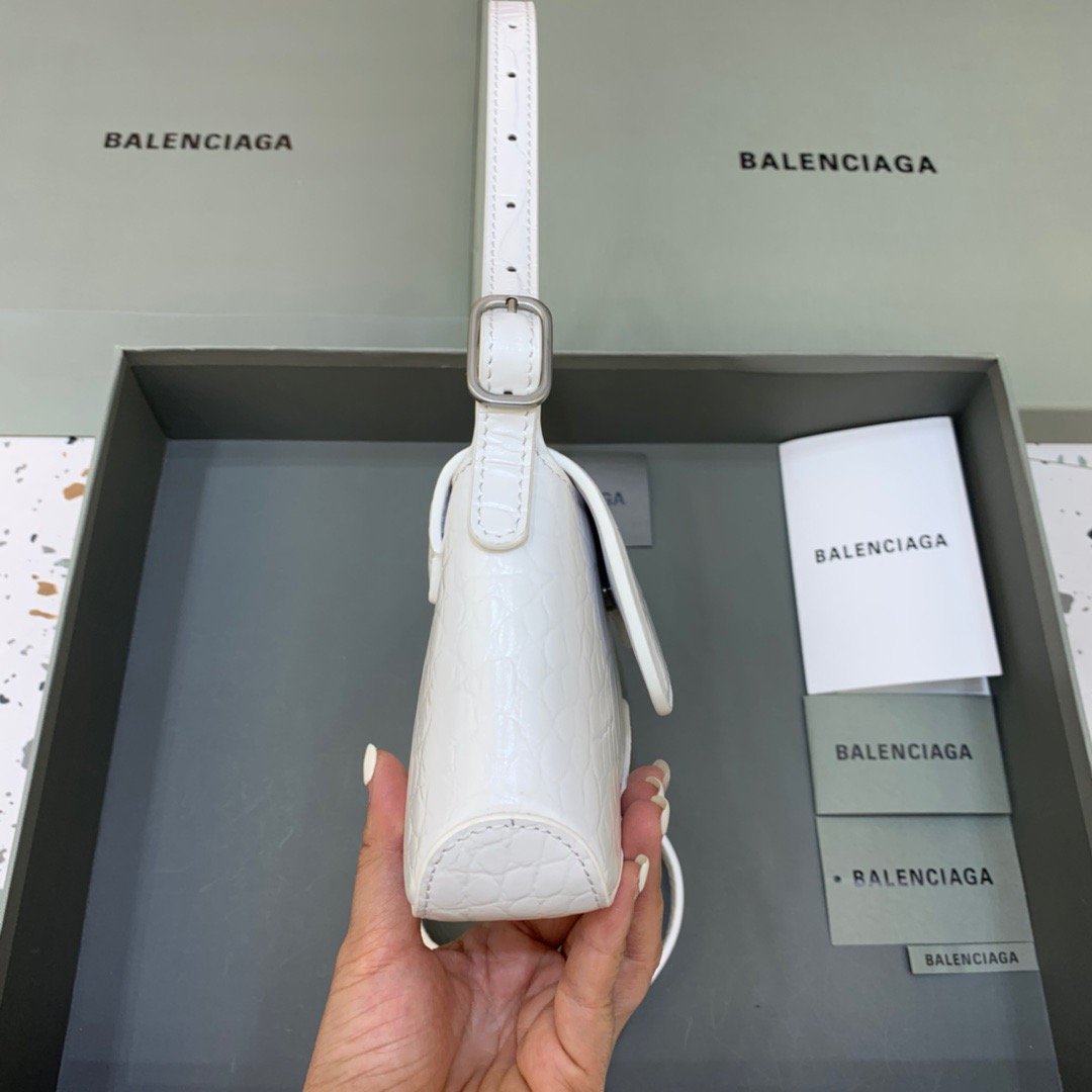 Top Quality XX Small Flap Bag Box White, For Women,  Bags 10.6in/27cm 6956452109A9001