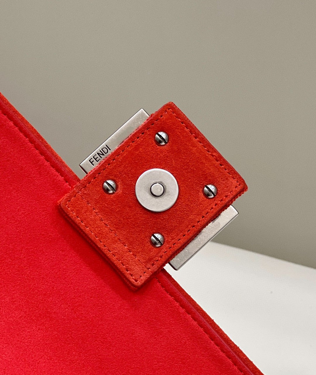 Top QualityTop Quality Baguette Chain Midi Red FF Fabric Bag For Woman 14.5cm/6in 8BR793AHW5F1F2I