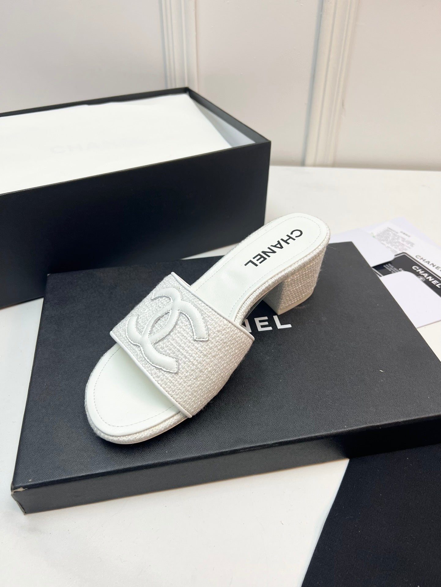 New 1:1 rep CHL High Heel Shoes 059