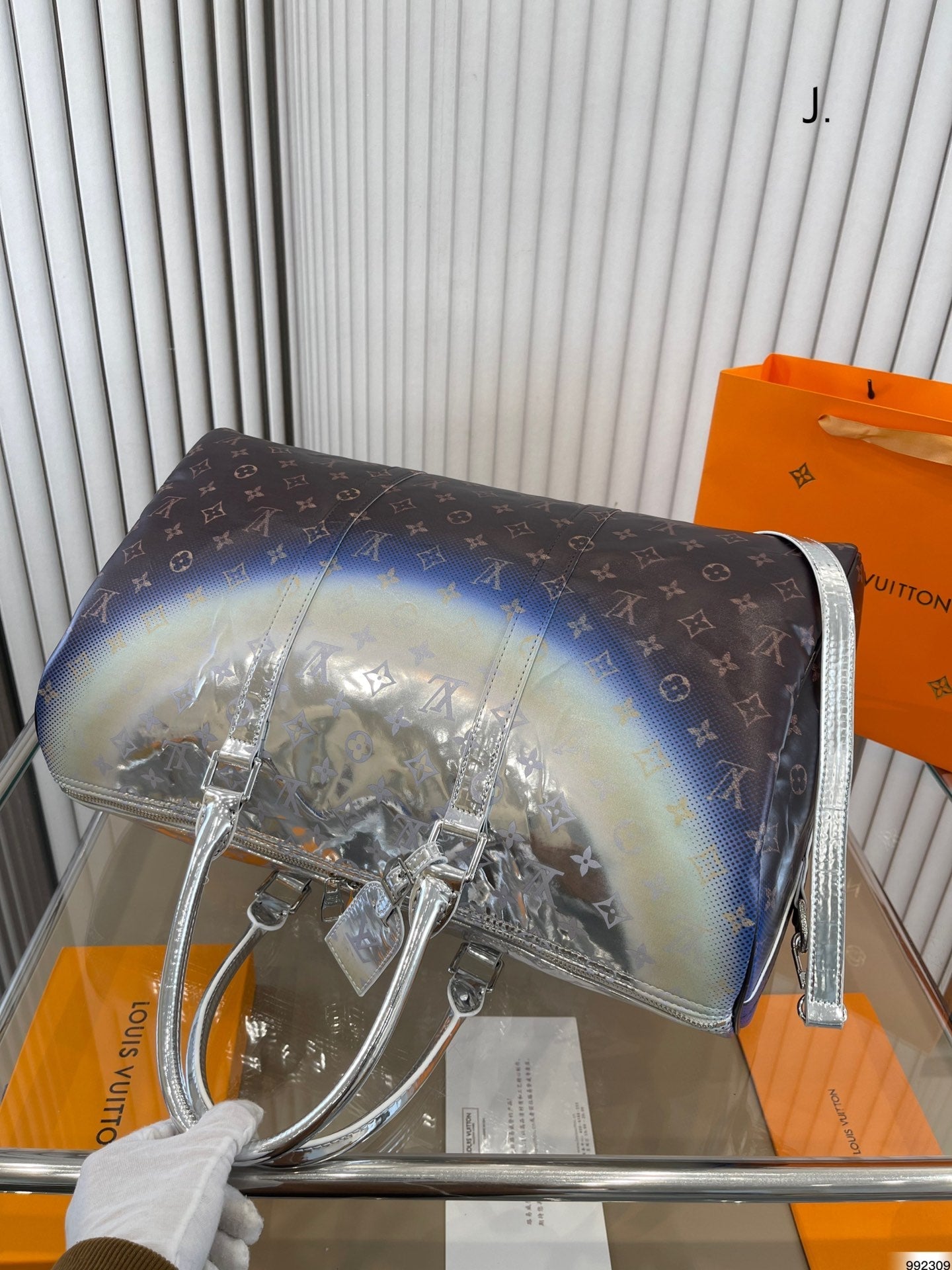EN - New 1:1 rep  Bags LUV 657