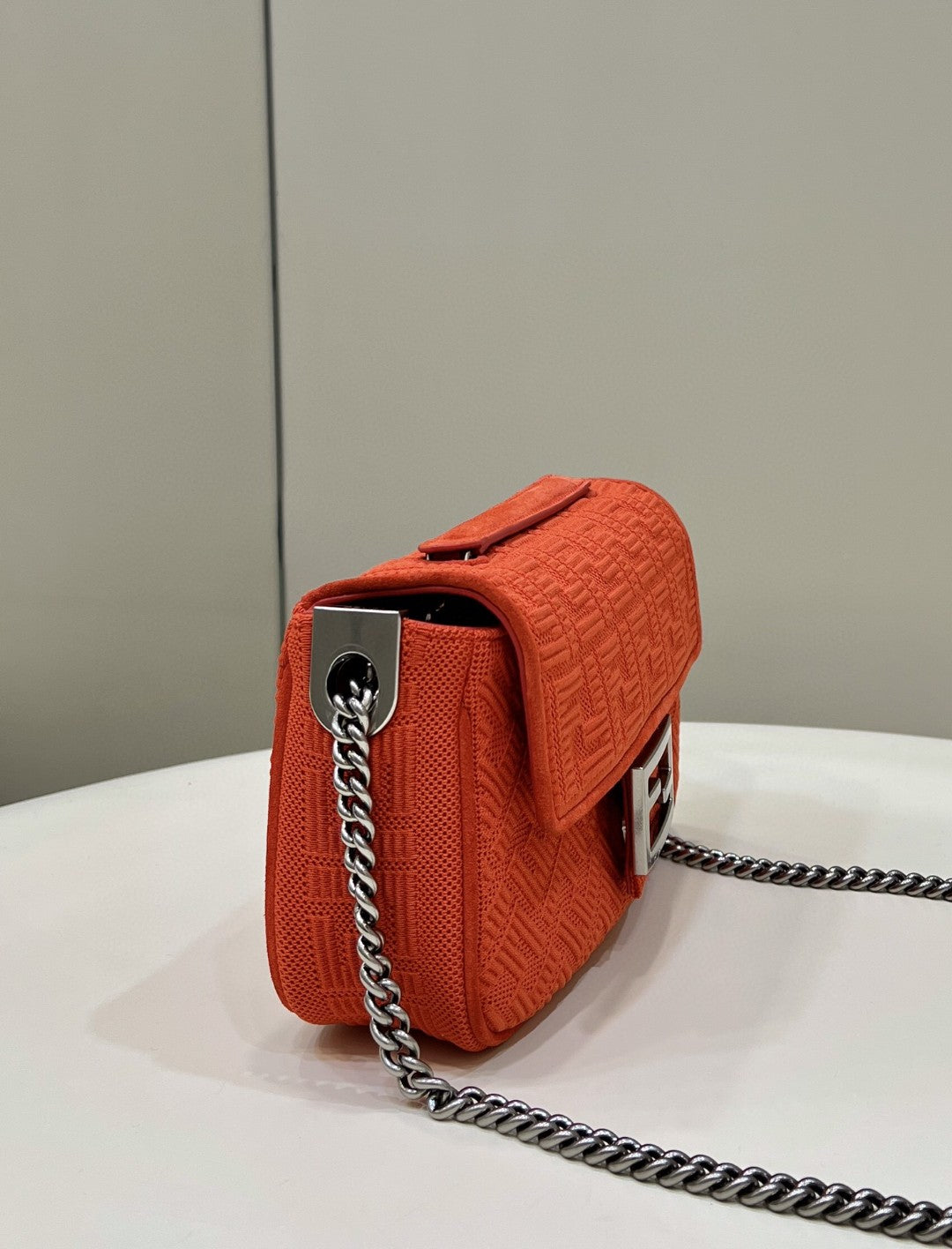 Top QualityTop Quality Baguette Chain Midi Red FF Fabric Bag For Woman 14.5cm/6in 8BR793AHW5F1F2I