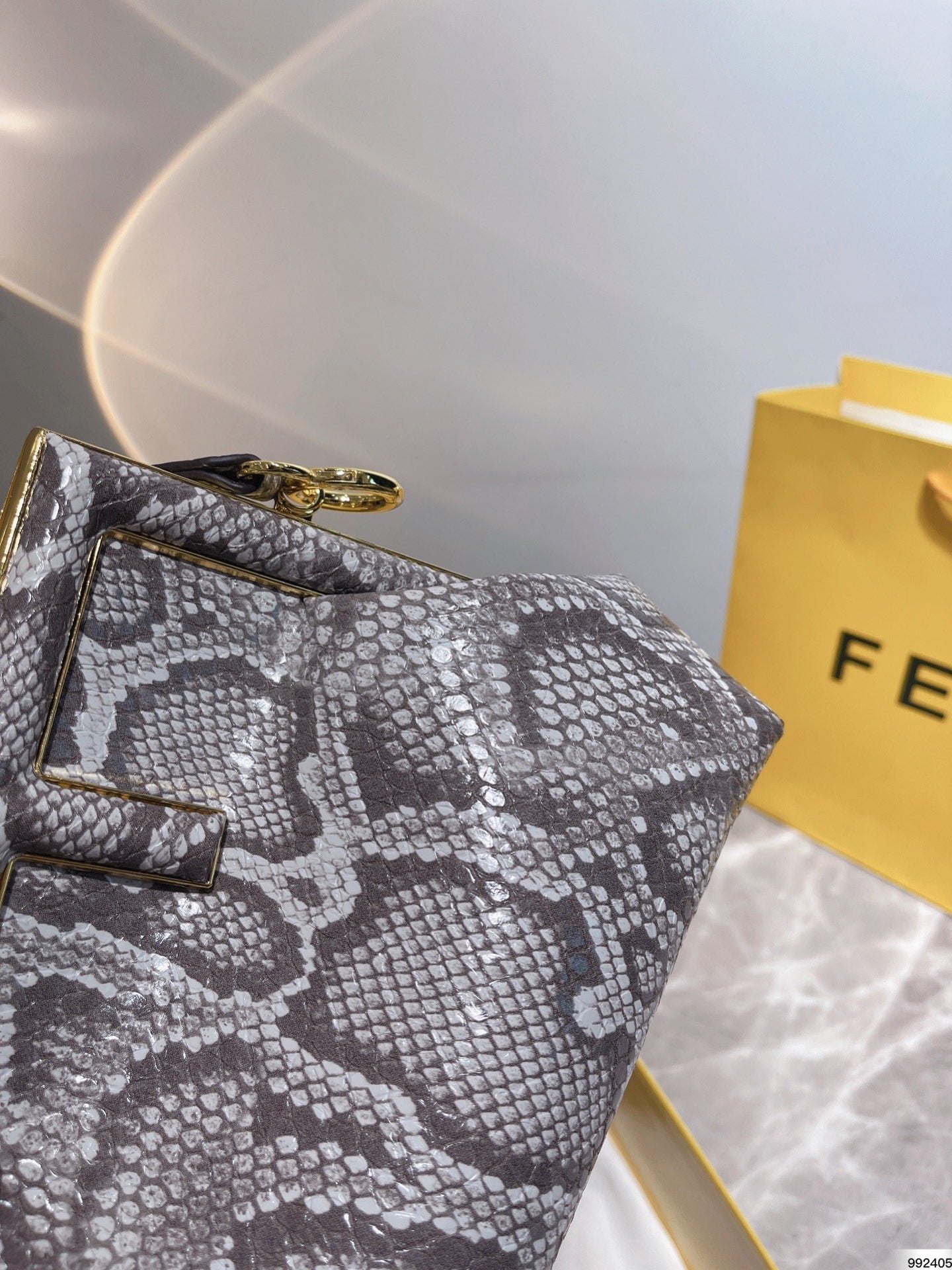 EN - New 1:1 rep  Bags FEI 237