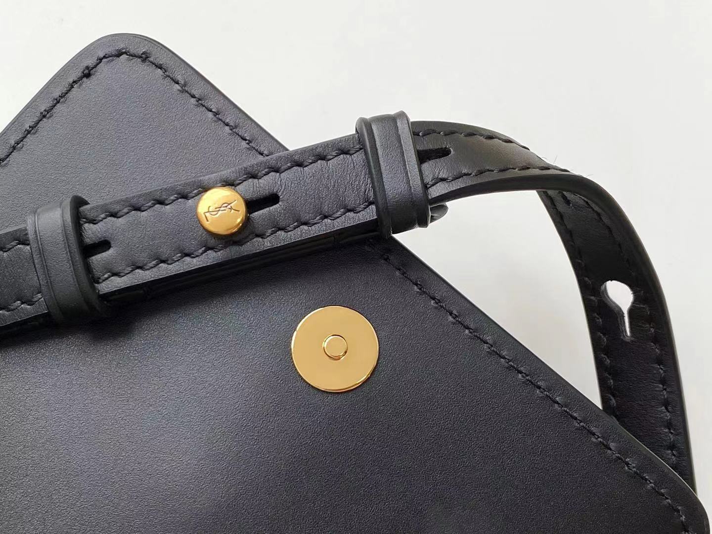 YSSL Kaia North/South Satchel Bag In Vegetable Tanned Black Material With Gold Hardware For Women 6in/18cm YSL 668809BWR0W1000
