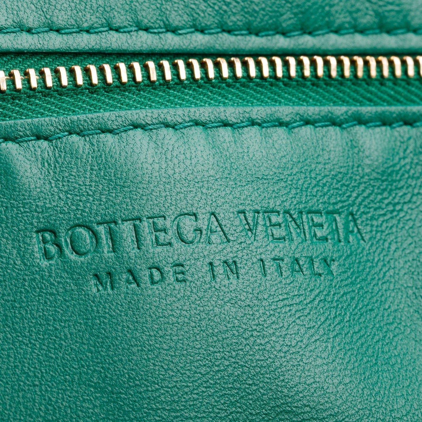 Bottega Veneta Green Nappa Maxi Intreccio Padded Cassette Crossbody Bag